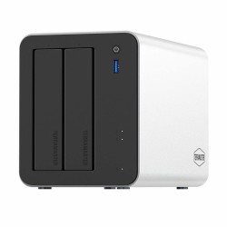 NAS TerraMaster F2-425 Plus 1x256GB NVMe + 2xM.2 Slot 0TB HDD 2x 5GbE 8GBRAM 4xUSB Preinstalowany TOS
