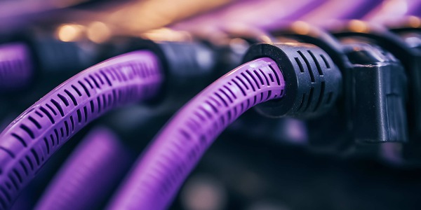 Fibre Channel vs. Ethernet: Porównanie dla postprodukcji